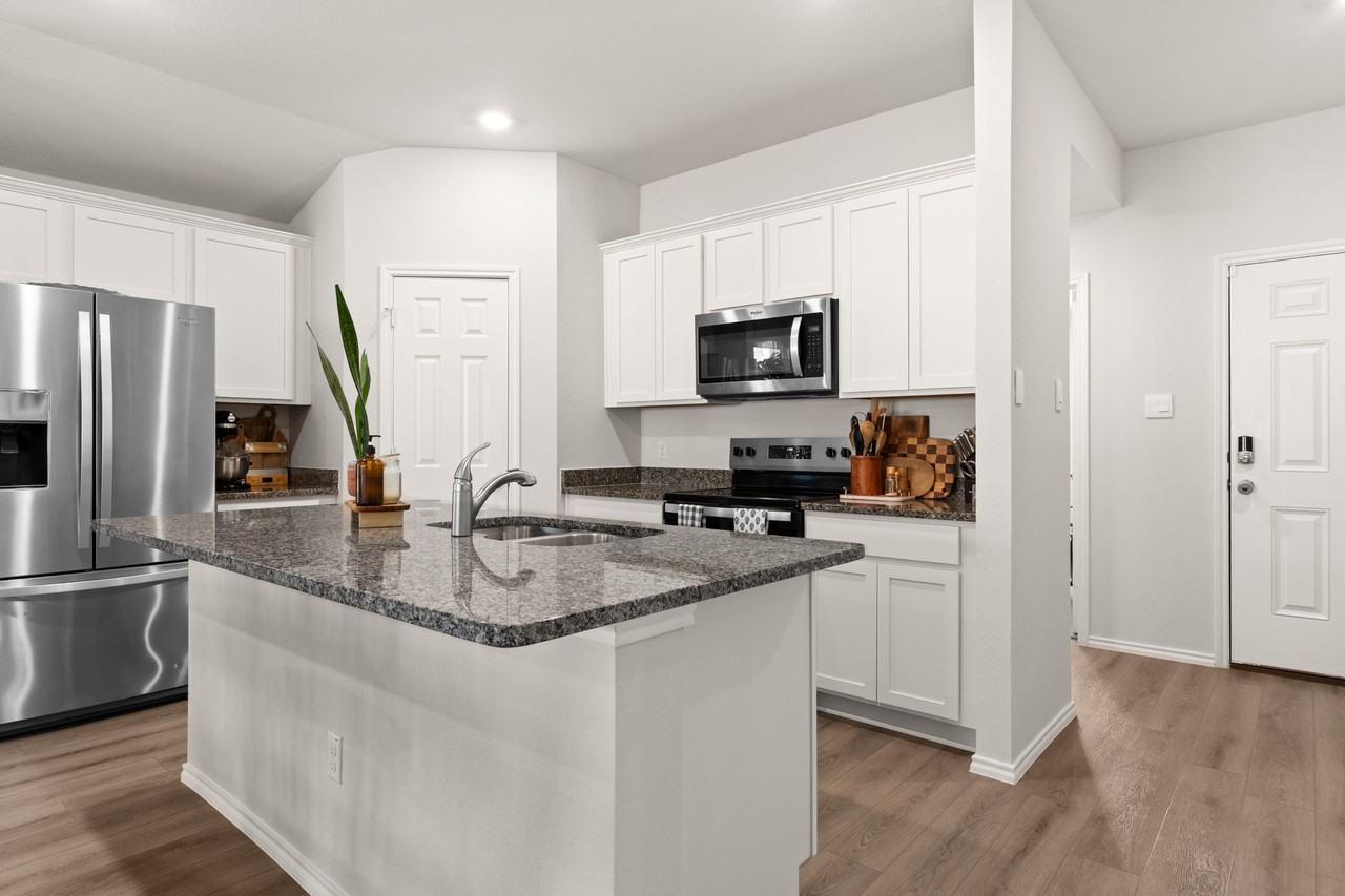1308 Piedmont St #1 - Photo 3 of 17
