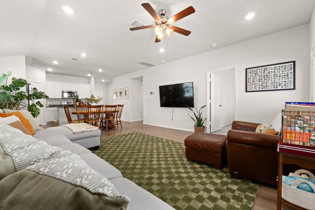 1308 Piedmont St #1 - Photo 6 of 17