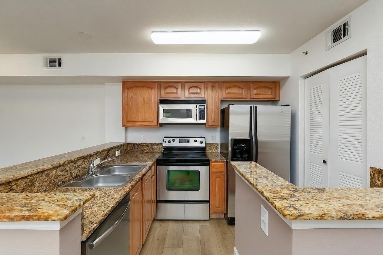 281 Sw Palm Dr #102 - Photo 5 of 23