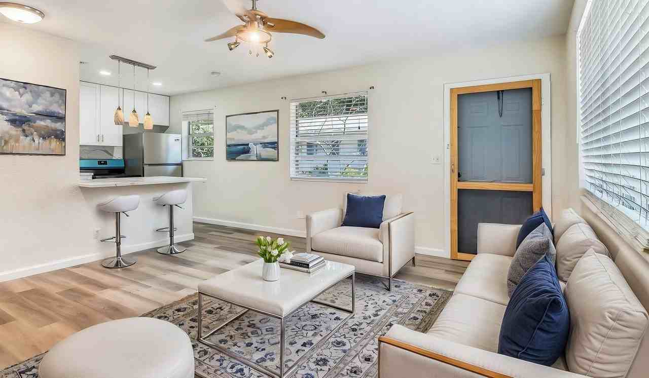 712 Sw 14th Ave #1 - Photo 5 of 26
