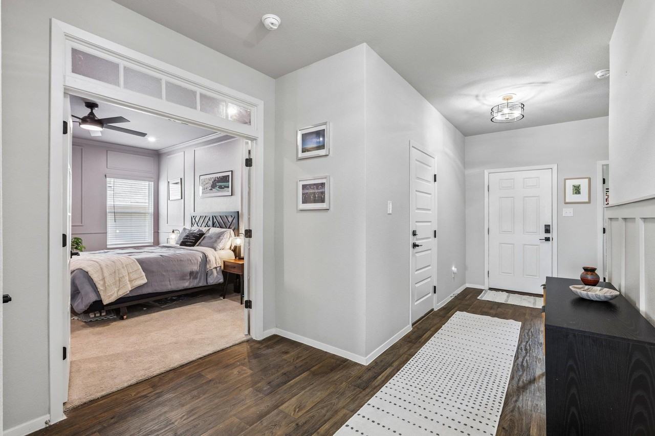 11604 Comano Dr - Photo 6 of 40