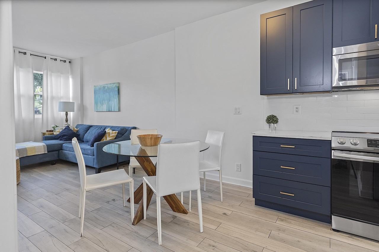 3250 Ne 28th St #105 - Photo 6 of 36