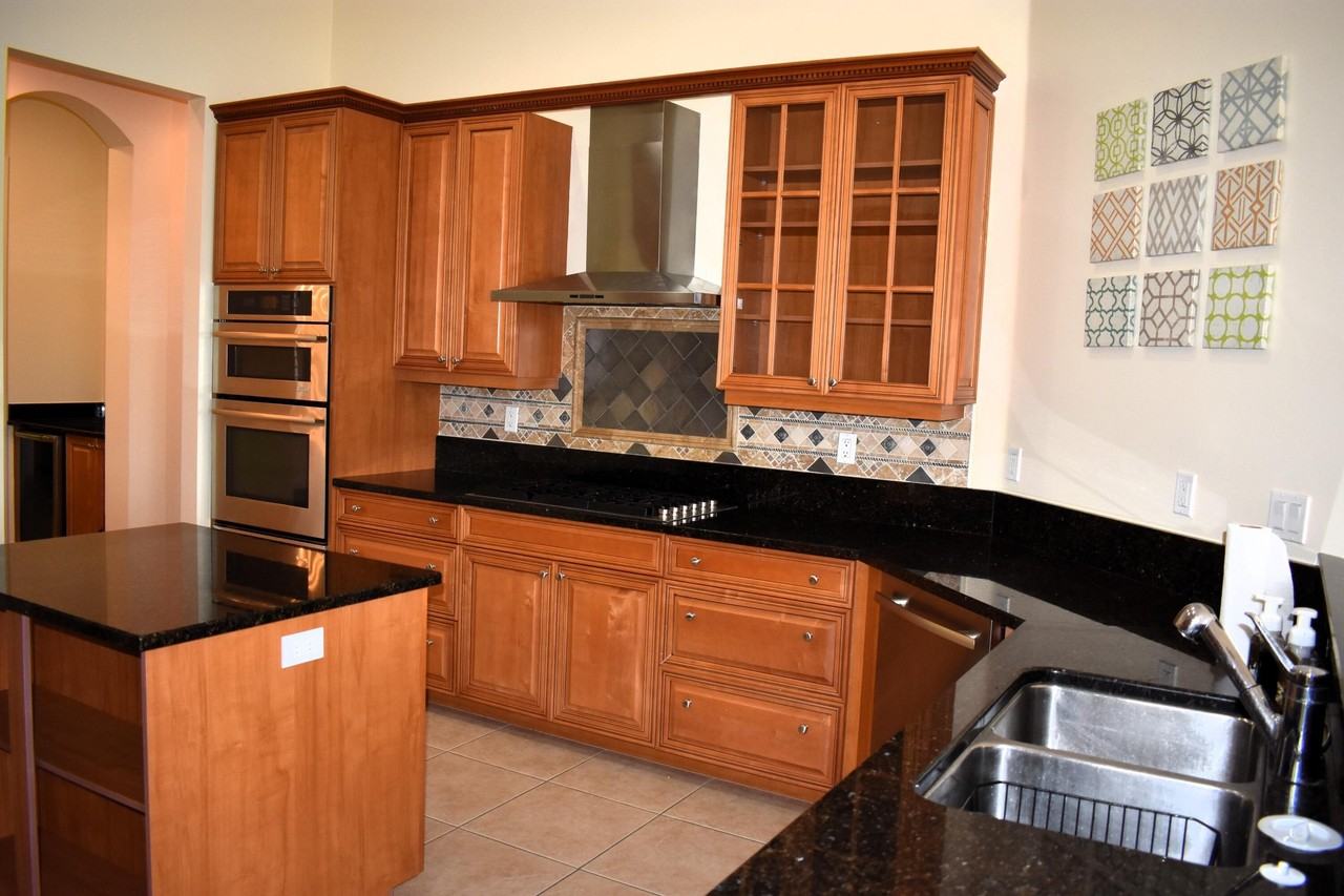 895 Sw Grand Reserves Blvd - Photo 5 of 47