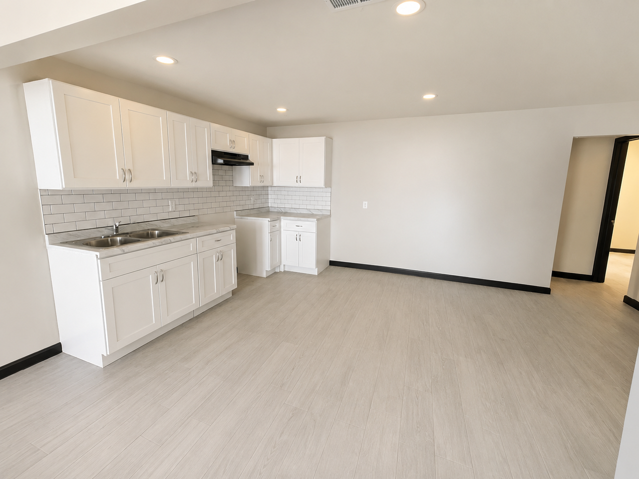 1572 Pope St #1 - Photo 4 of 10