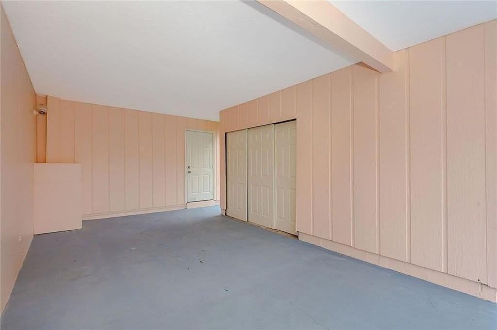 1130 Ne 24th St - Photo 5 of 24