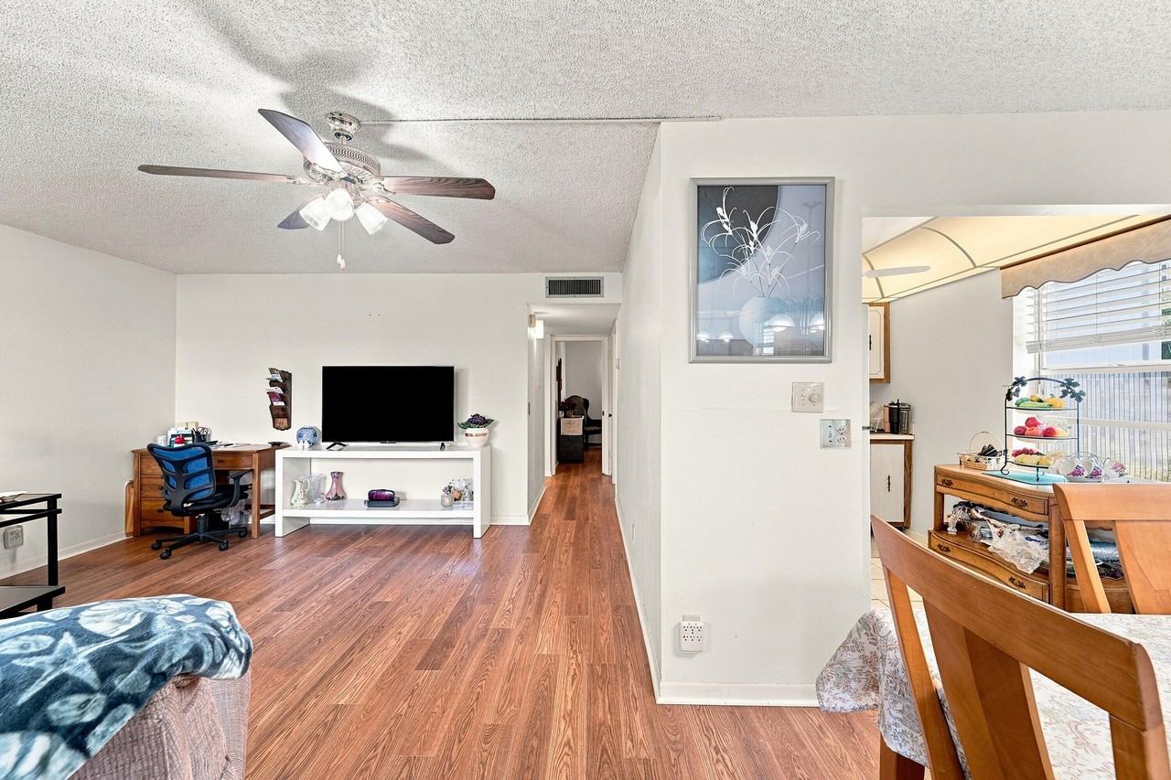 246 Normandy Ln #F - Photo 5 of 48