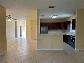 7612 Nw 99th Ter - Photo 5 of 20