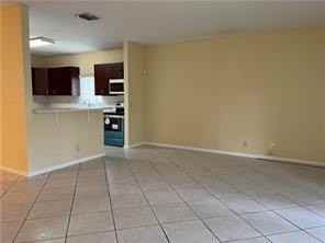 7612 Nw 99th Ter - Photo 6 of 20