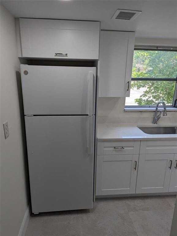5220 Ne 14th Way #8 - Photo 6 of 10
