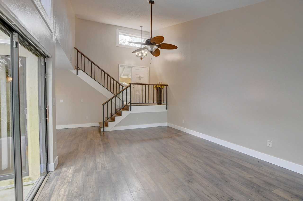 6165 Belleza Ln - Photo 6 of 28