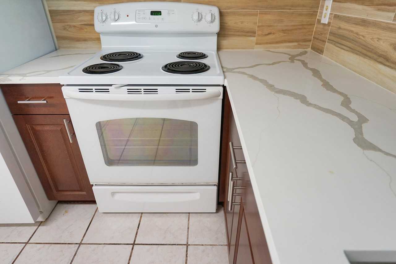 2716 Sw 46th St #2 - Photo 3 of 15