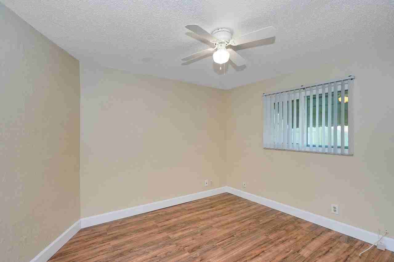 2716 Sw 46th St #2 - Photo 6 of 15