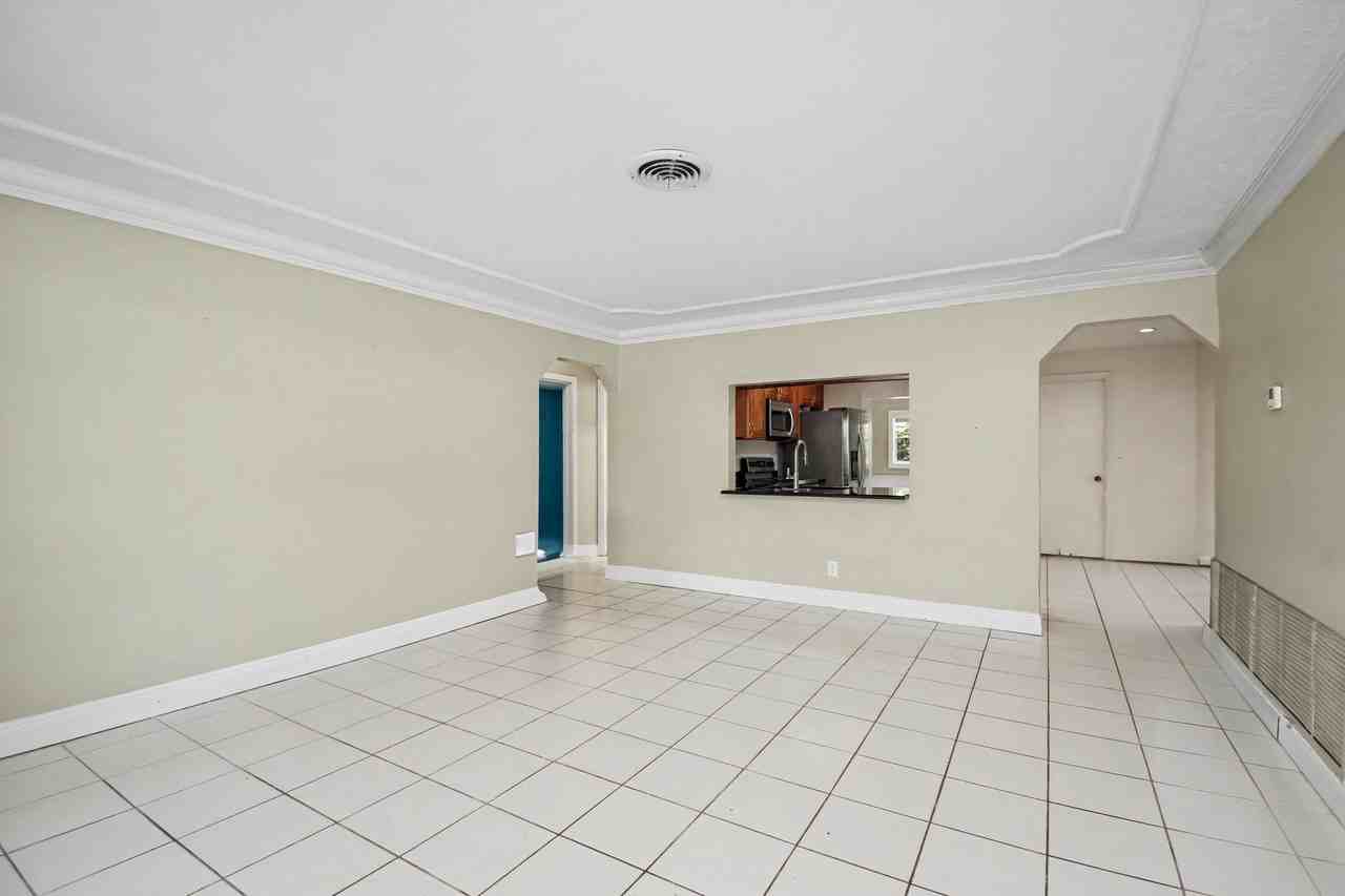 71 18th Ave S - Photo 6 of 32