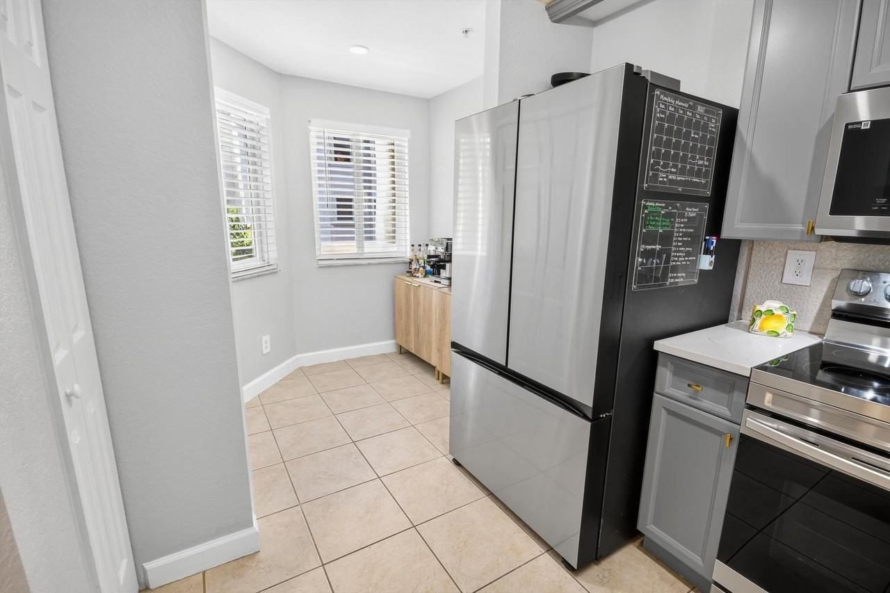 1209 Coastal Bay Blvd - Photo 7 of 25