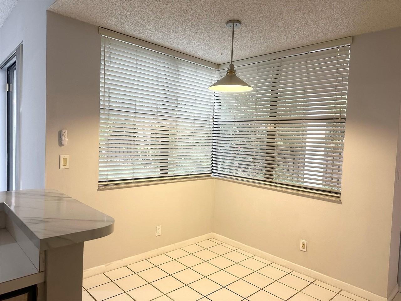 10461 Nw 12th Ct - Photo 6 of 30