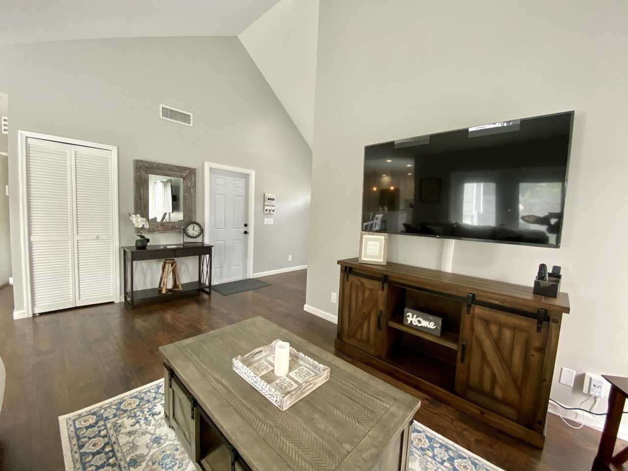 453 Park Forest Way - Photo 2 of 22