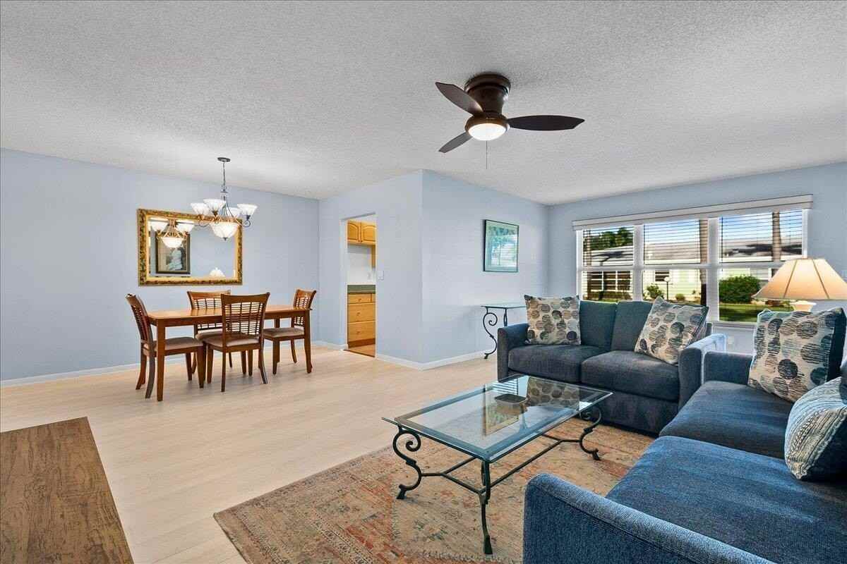 220 Country Ln #B - Photo 6 of 26