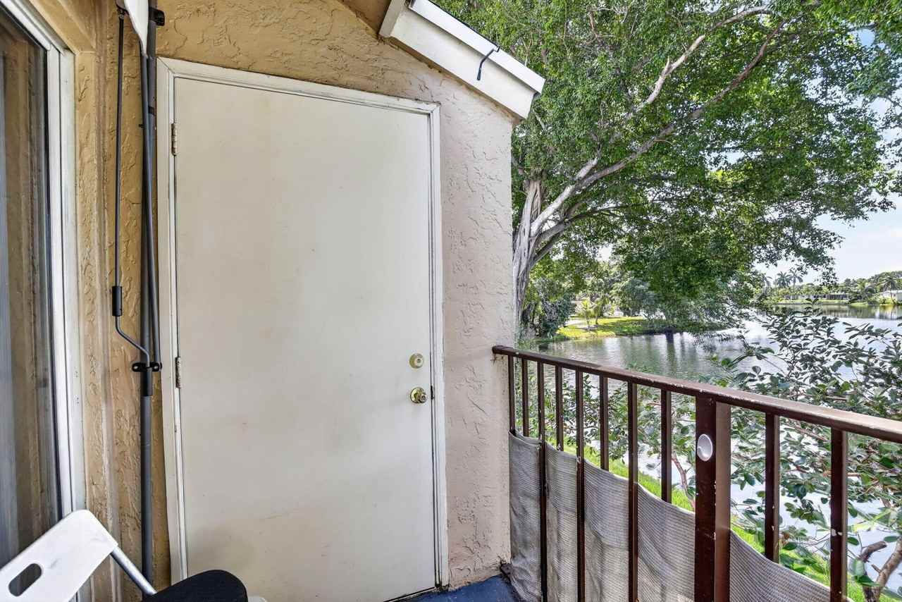 2361 Nw 96th Ter #18K - Photo 4 of 20