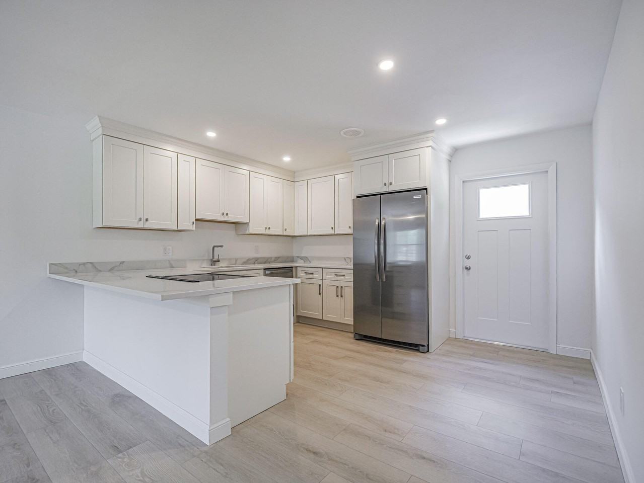 2075 37th Ave #B - Photo 4 of 24