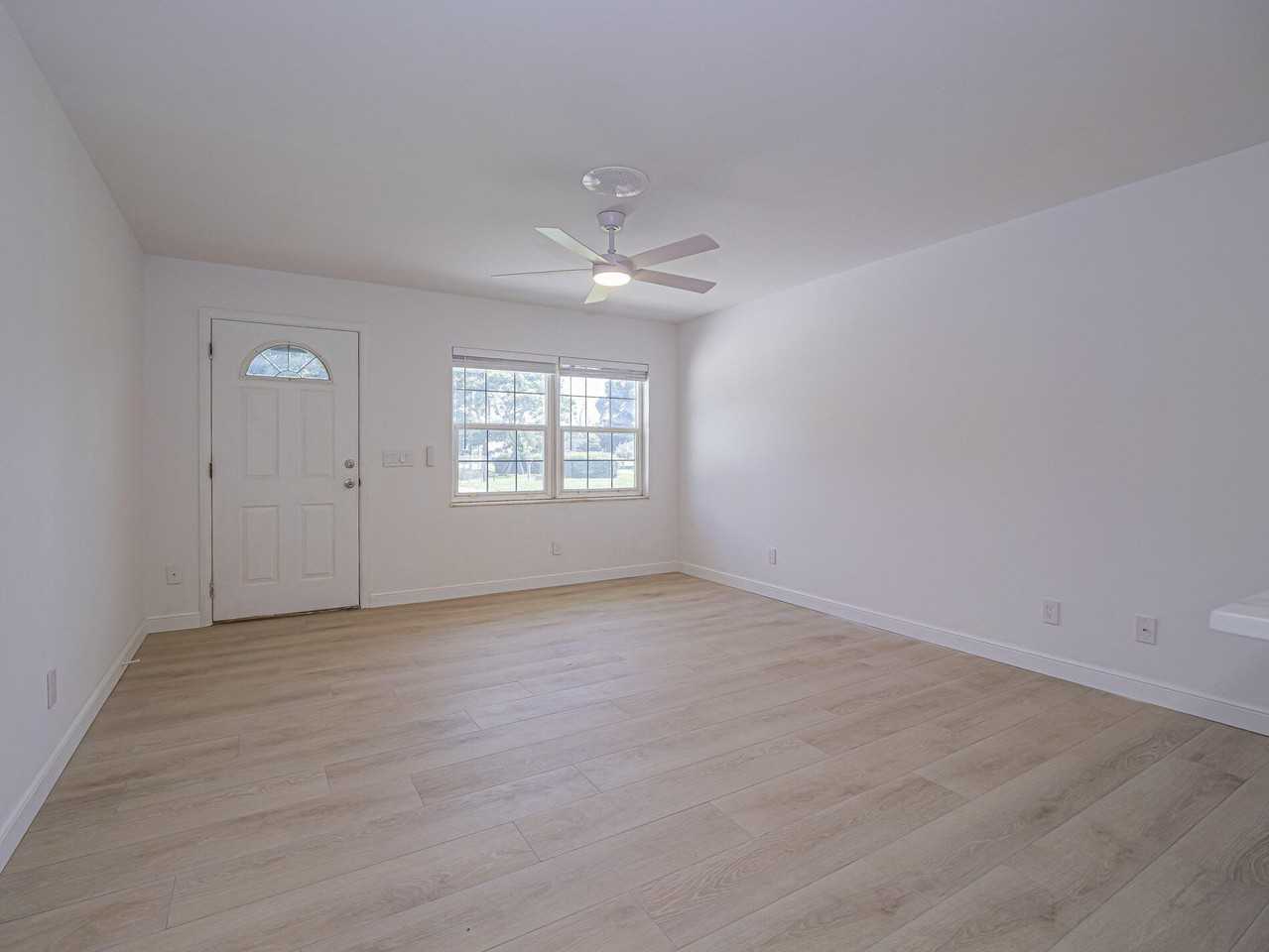 2075 37th Ave #B - Photo 5 of 24