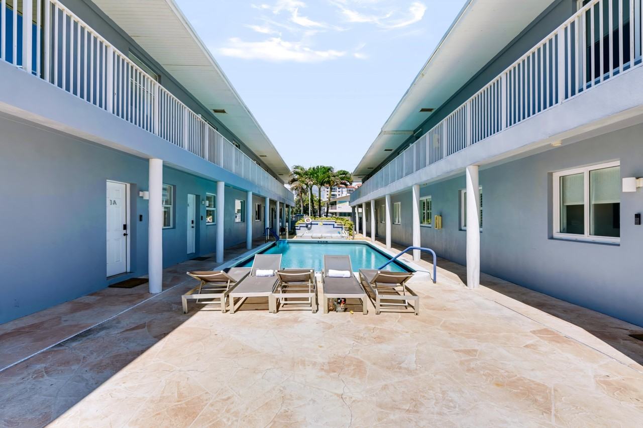 604 N Ocean Blvd #1B - Photo 3 of 50