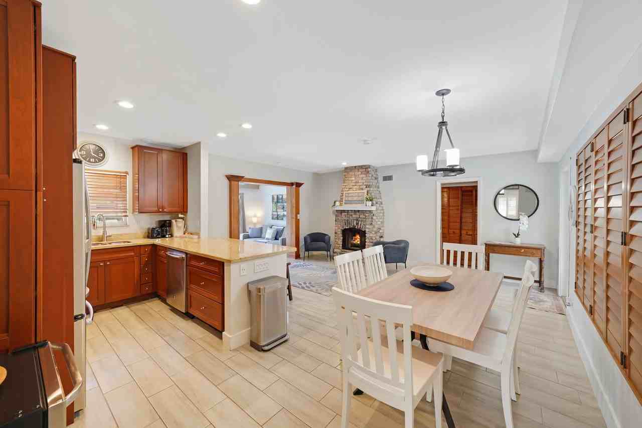 401 Nw 21st Ct - Photo 7 of 44