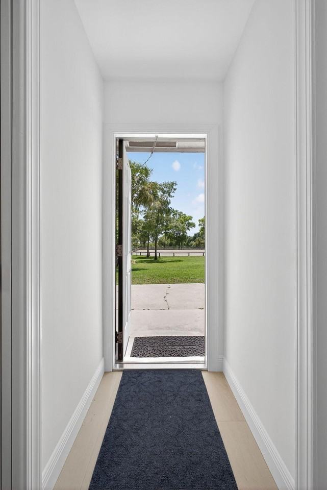 17218 Shetland Ln - Photo 7 of 31