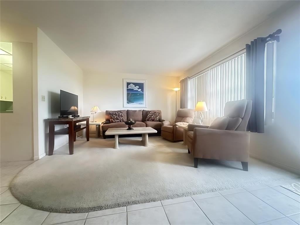 4037 Harwood D - Photo 2 of 17