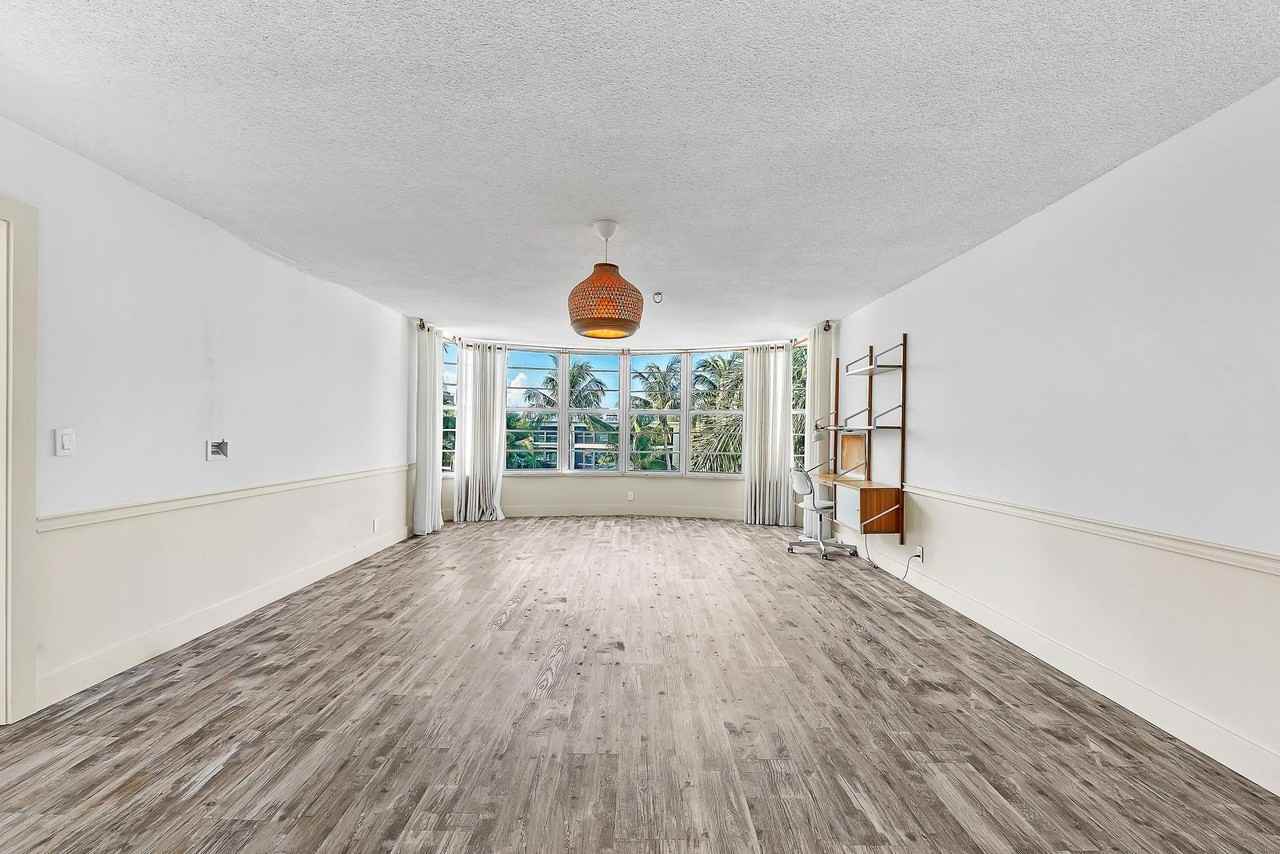 3051 Ne 48th St #301 - Photo 4 of 47