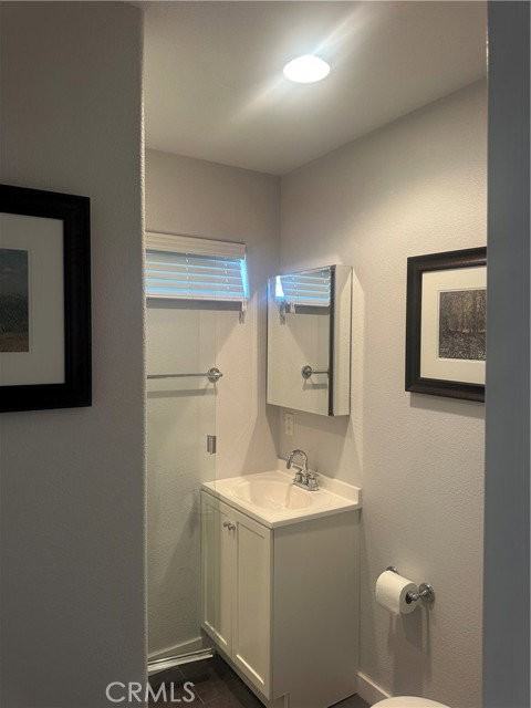 8801 Cattaraugus Ave - Photo 7 of 8
