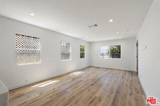 3748 Veteran Ave - Photo 3 of 8