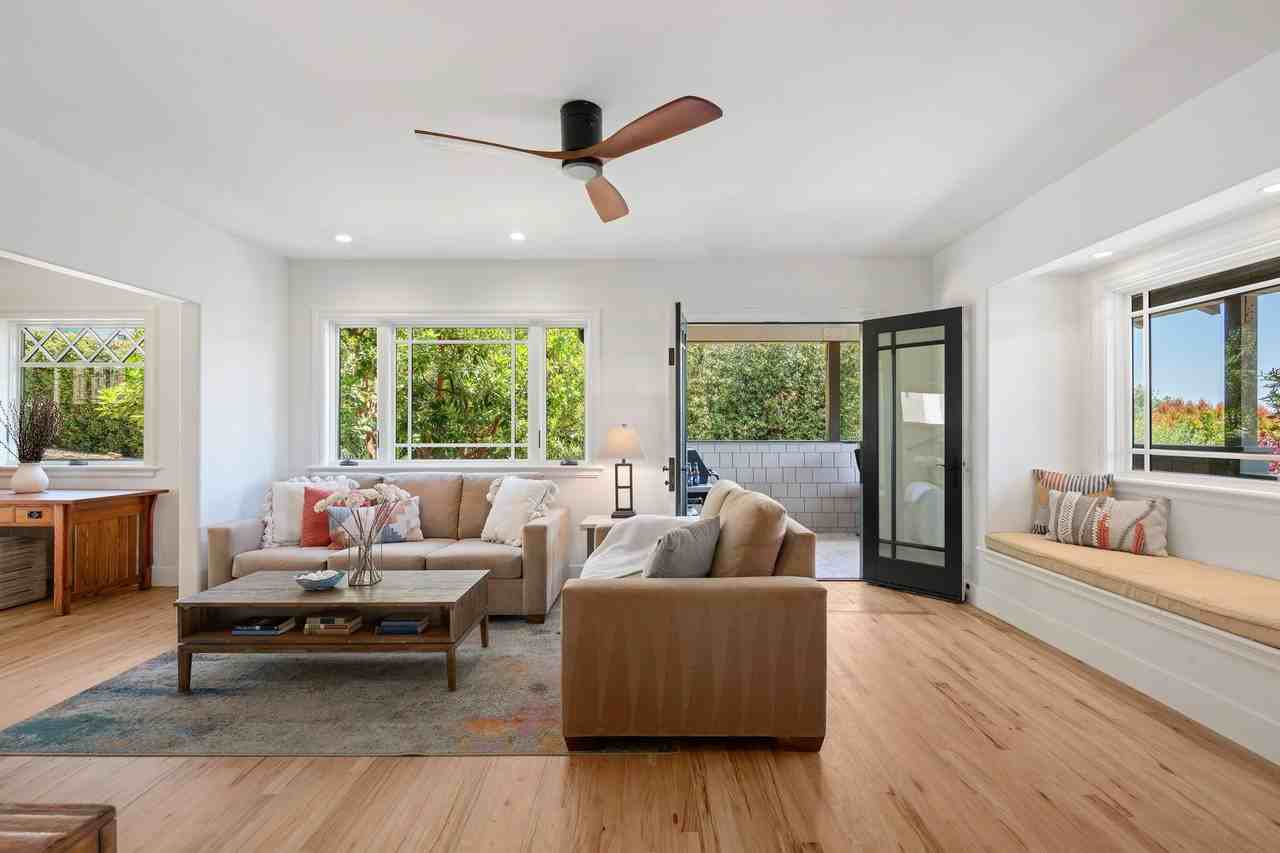 1727 Prospect Ave - Photo 6 of 47