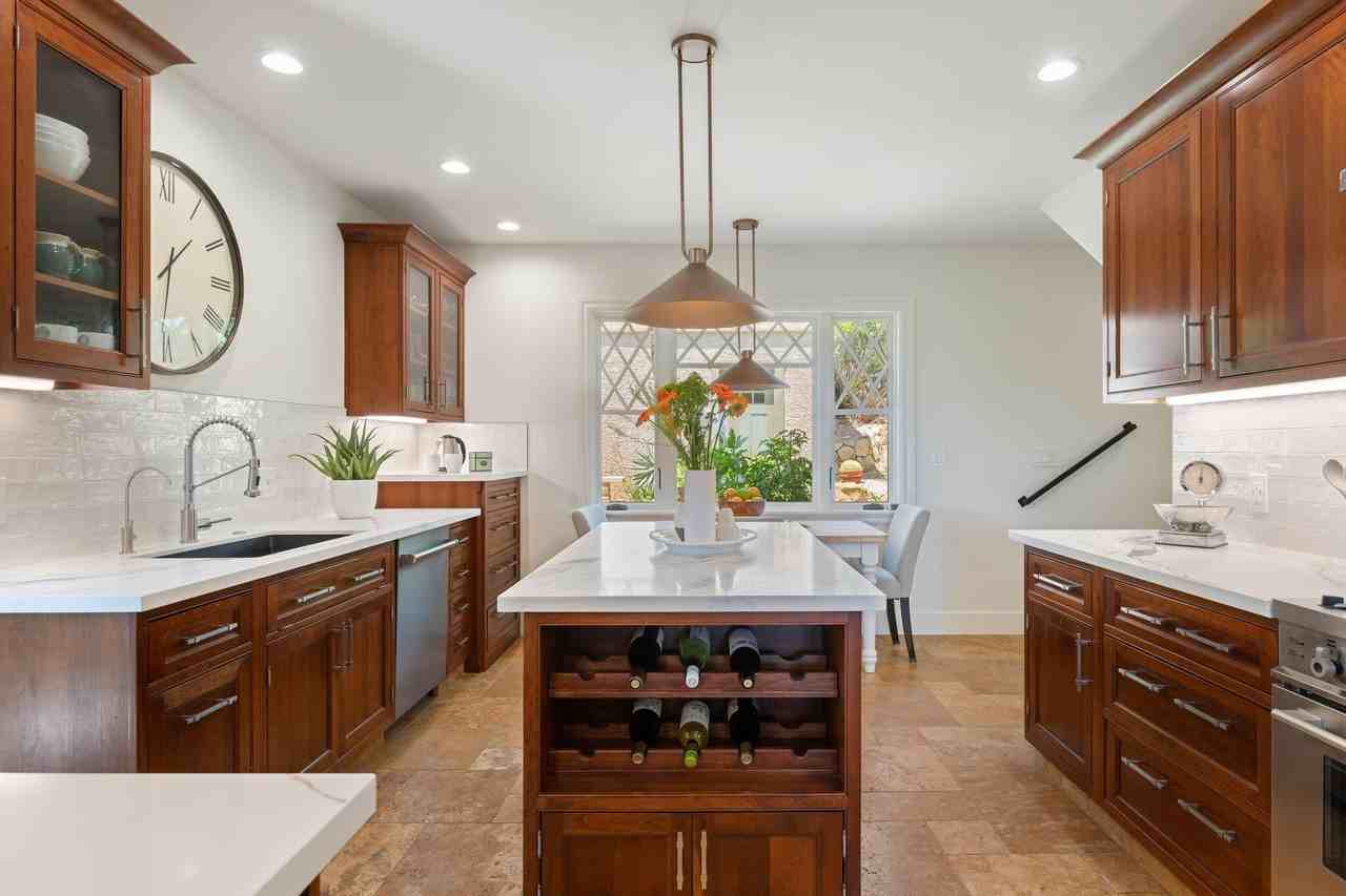 1727 Prospect Ave - Photo 7 of 47