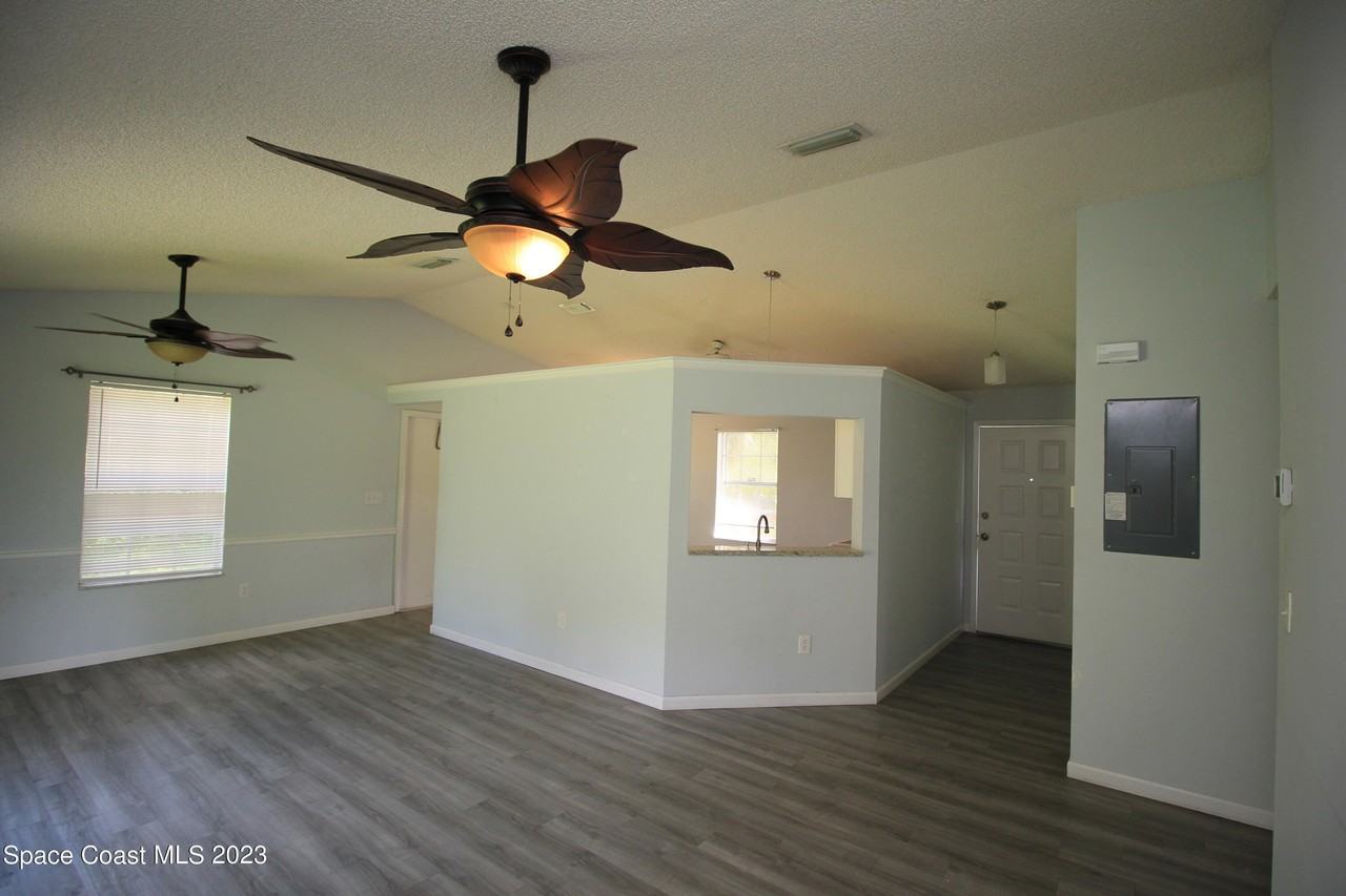 220 Tipton Rd Sw - Photo 7 of 14
