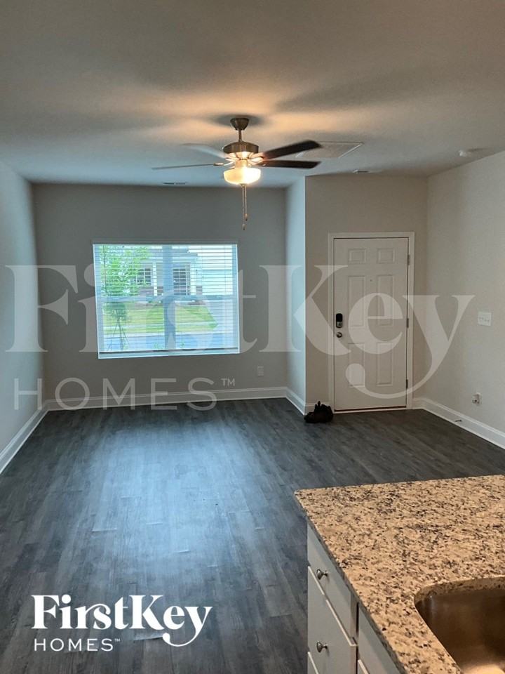 5513 Cobblestone Glen Dr - Photo 2 of 9