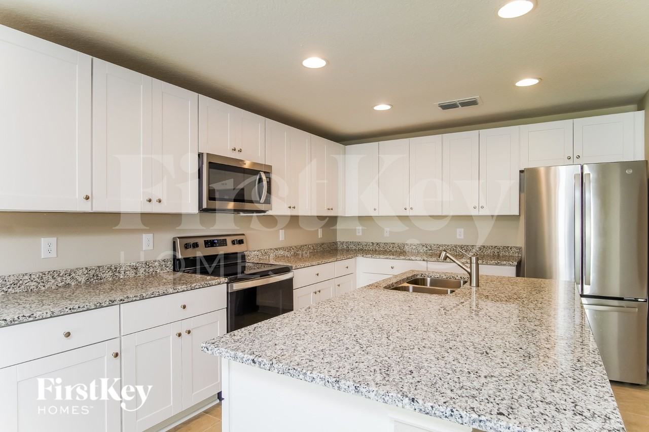 207 Southern Breeze Loop - Photo 5 of 15