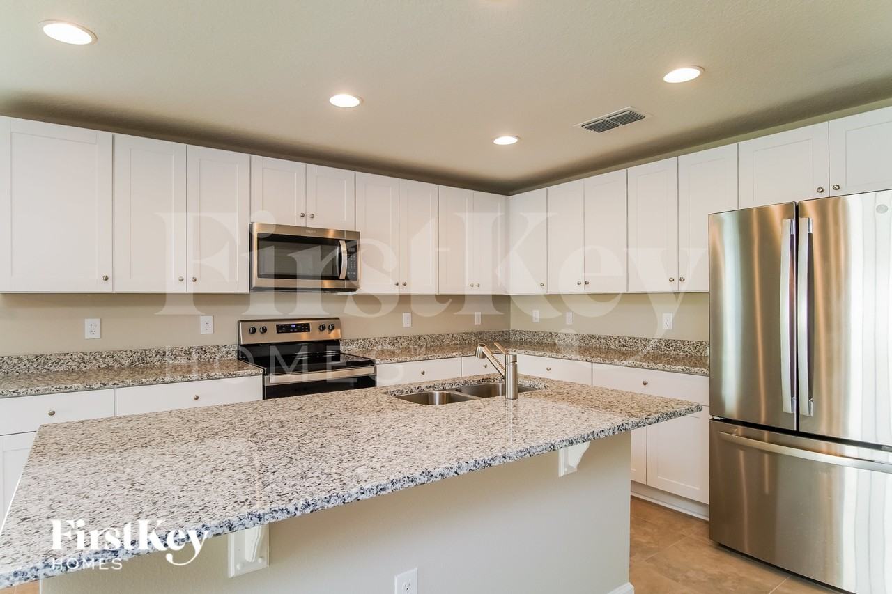 207 Southern Breeze Loop - Photo 6 of 15