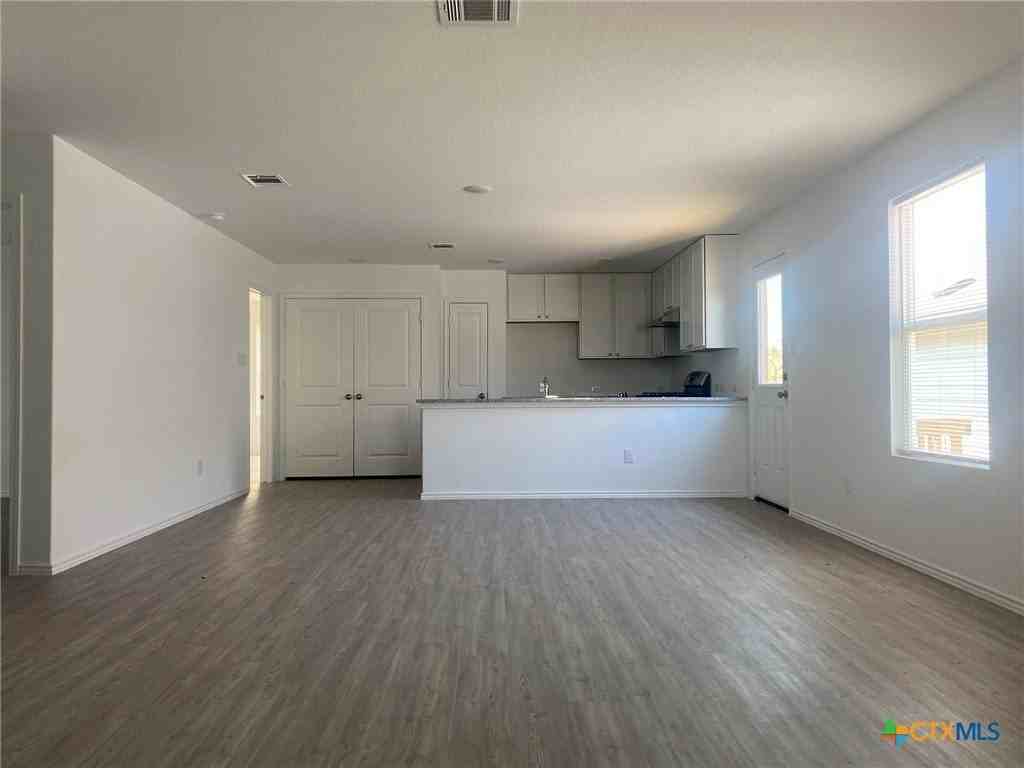 7102 Satellite Way - Photo 2 of 18