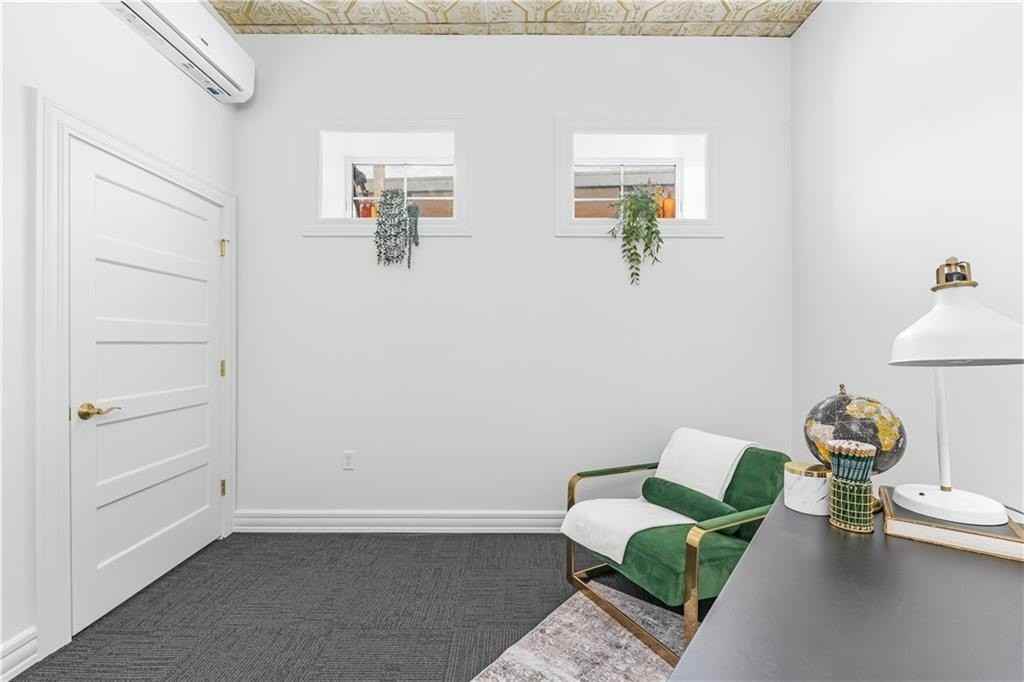 905 N Main St #103 - Photo 3 of 20