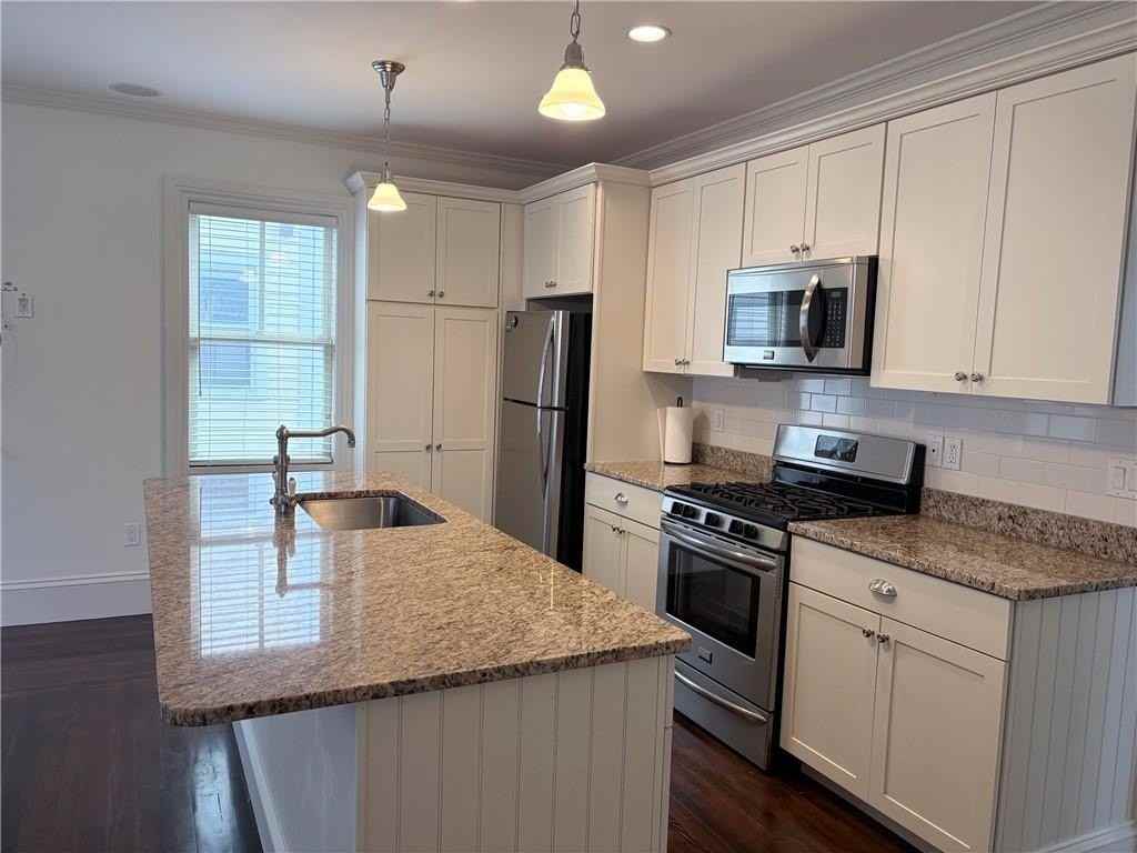 117 Sheldon St #1 - Photo 4 of 11