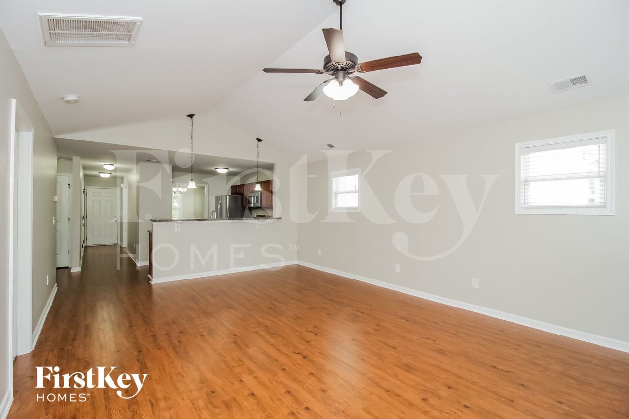 20 Oakbrook Dr Sw - Photo 4 of 15