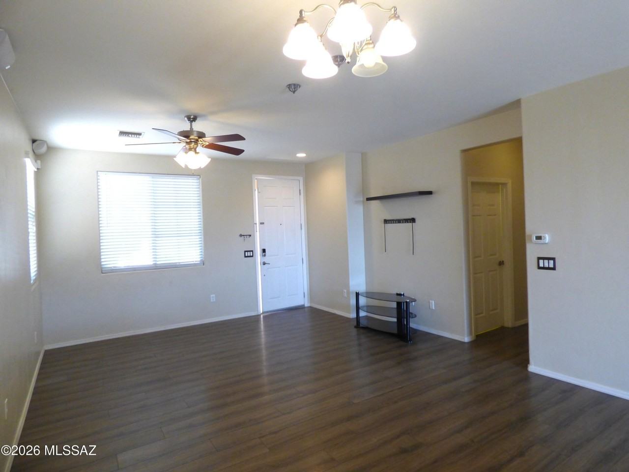 14377 N Bannerstone Ct - Photo 5 of 25