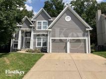 5715 N Ames Ave - Photo 1 of 1