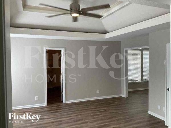 5715 N Ames Ave - Photo 7 of 11