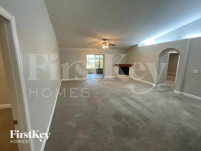 2645 Sunset Cir - Photo 2 of 13