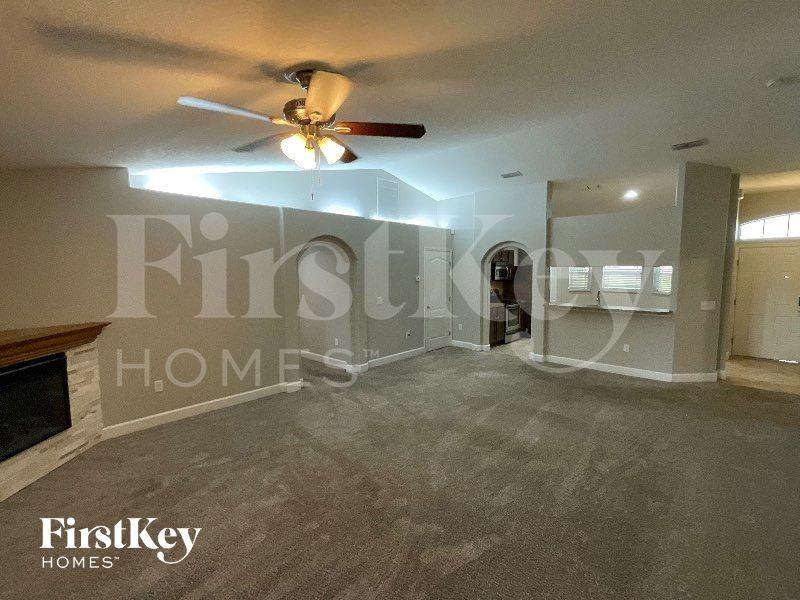 2645 Sunset Cir - Photo 3 of 13