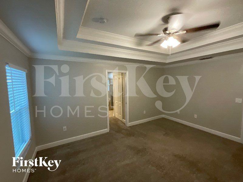 2645 Sunset Cir - Photo 7 of 13