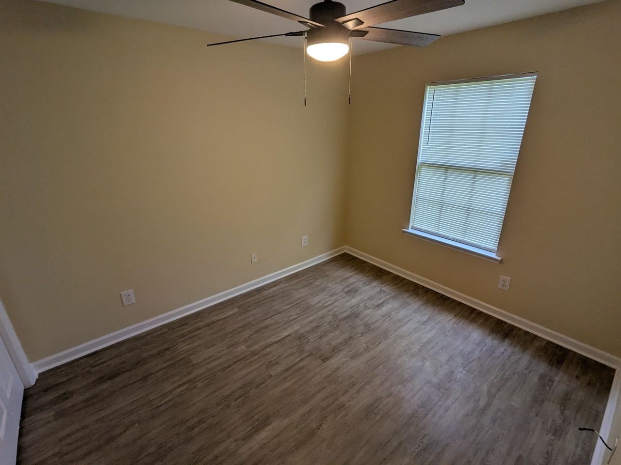 705 W Georgia St #1 - Photo 5 of 15