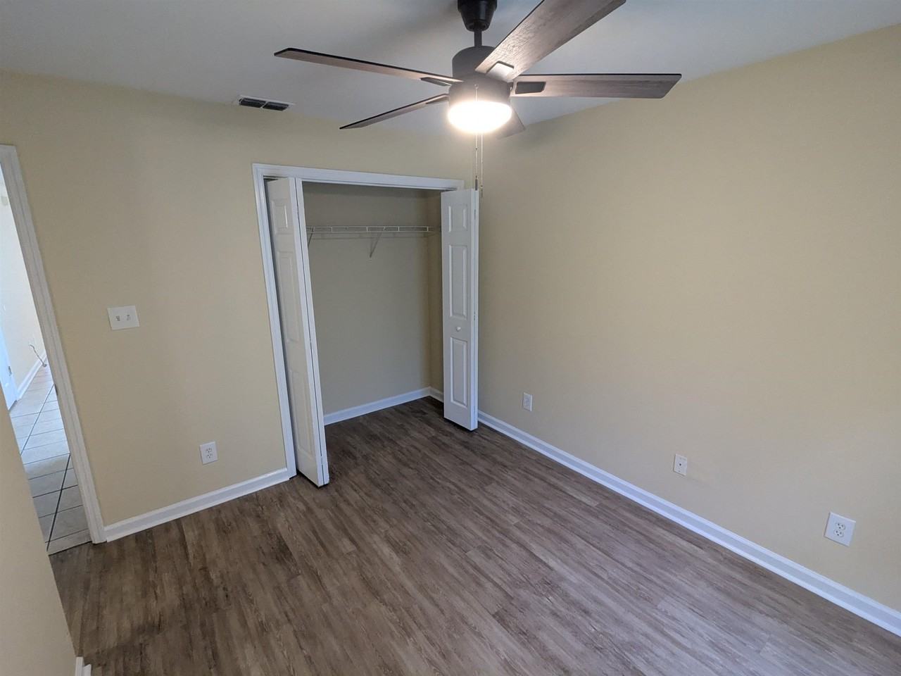 705 W Georgia St #1 - Photo 6 of 15