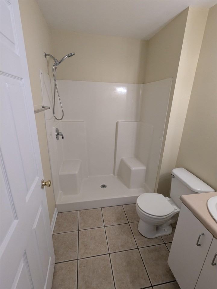 705 W Georgia St #1 - Photo 7 of 15